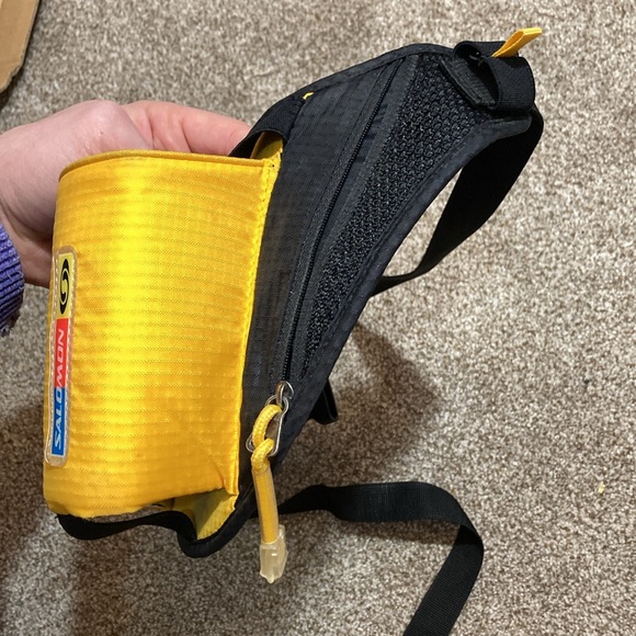 3 for $33 Vintage SALOMON runners belt bag - Picture 12 of 12